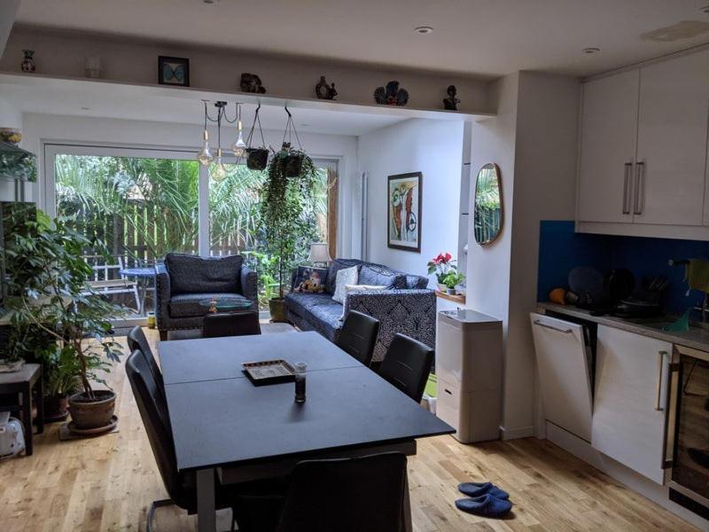 Central And Peaceful Room With Your Own Bathroom London Ngoại thất bức ảnh