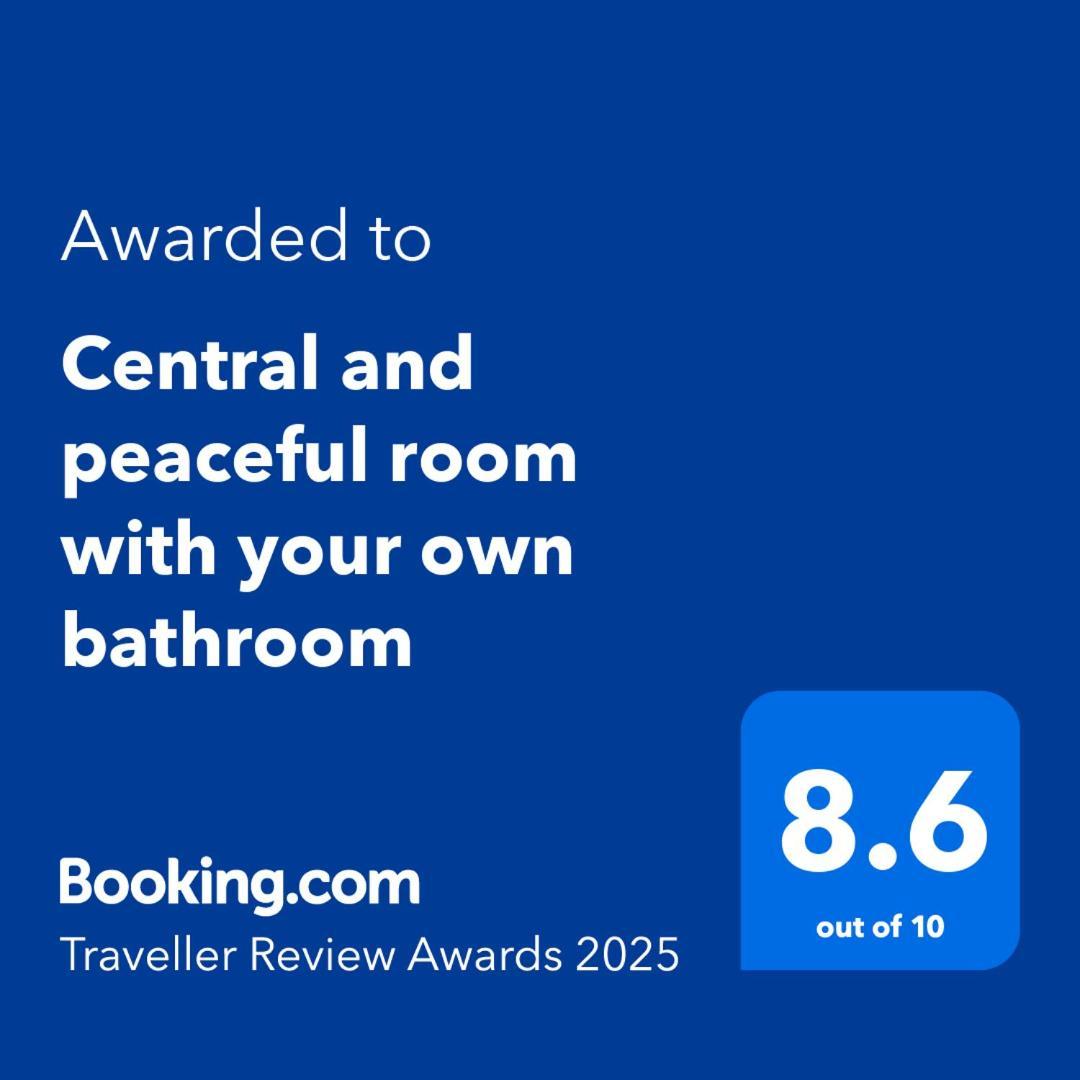 Central And Peaceful Room With Your Own Bathroom London Ngoại thất bức ảnh